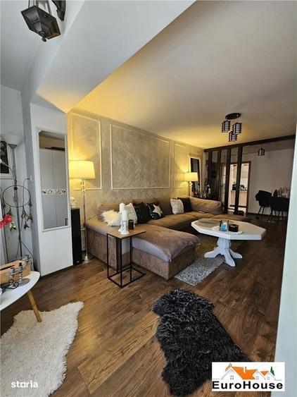 Apartament cu 3 camere în Cetate