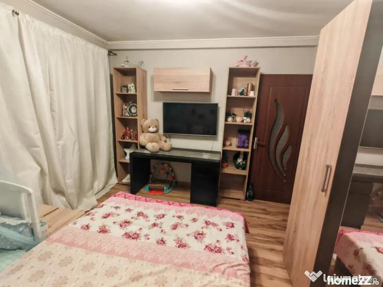 Apartament cu 2 camere semidecomandat, mobilat în Central