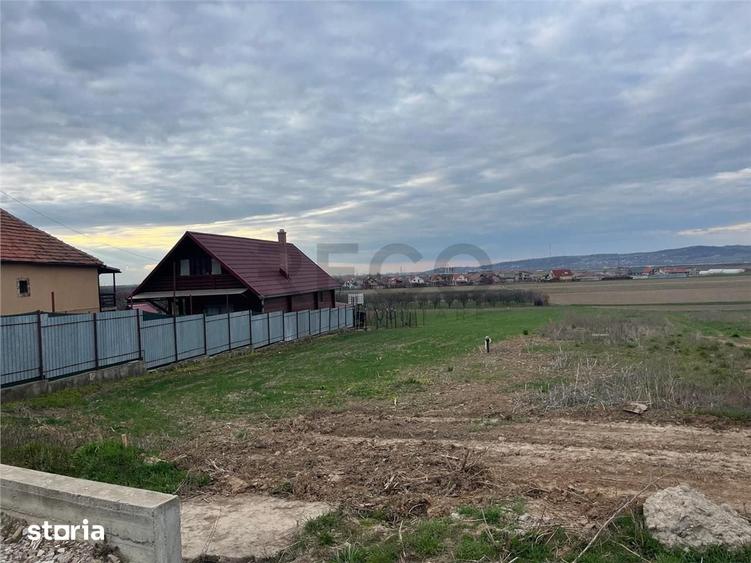 Teren de 735 mp, în Oșorhei