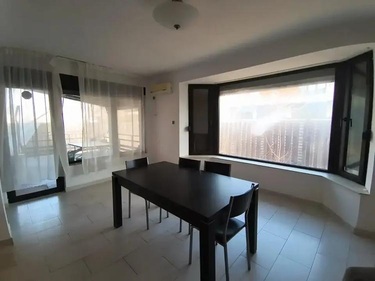 Casă cu 5 camere cu Teren 416 Mp în Central