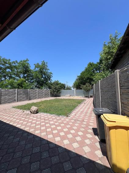 Casă cu 2 camere cu Teren 300 Mp în Central