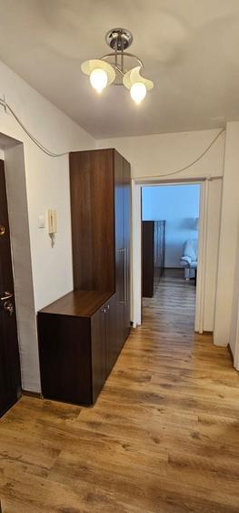 Apartament cu 2 camere decomandat în P-ța Unirii