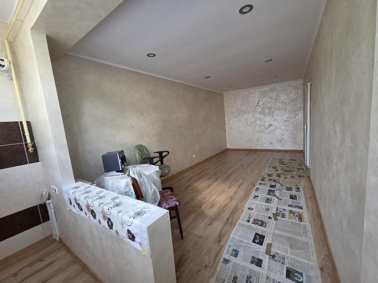 Spațiu comercial, de 62 mp, în Micro 17