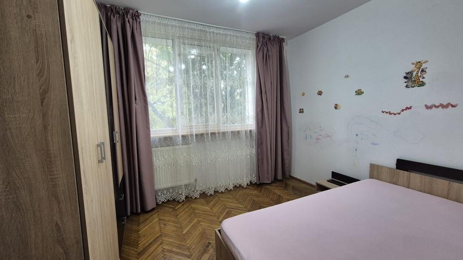 Apartament cu 3 camere decomandat în Țiglina 1