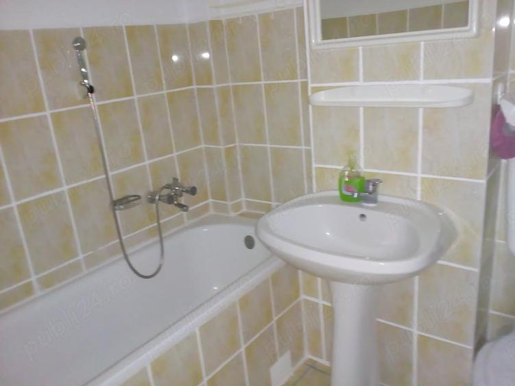 Garsonieră decomandată în Central