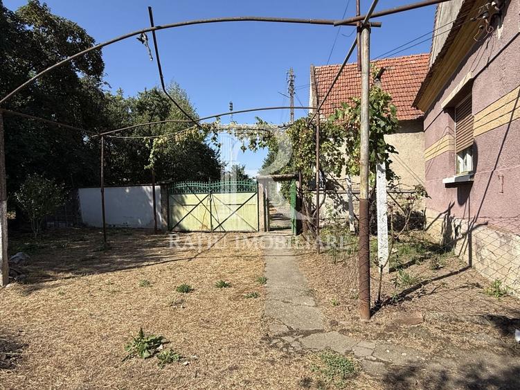 Casă individuală cu 3 camere cu Canalizare în Poșoloaca