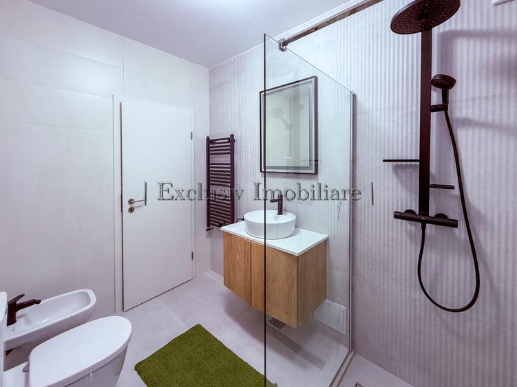 Apartament cu 3 camere decomandat, mobilat în Ultracentral