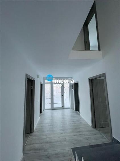 Casă individuală cu 6 camere cu Teren 450 Mp în Valea Lupului