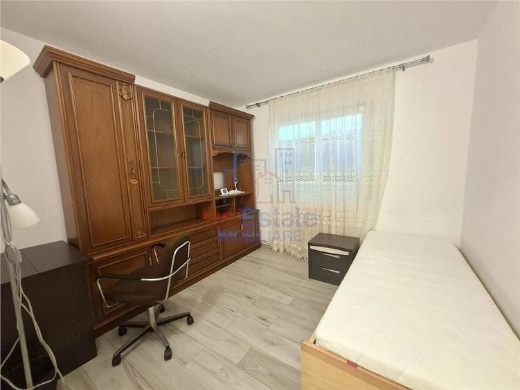 Apartament cu 2 camere semidecomandat în Filiași