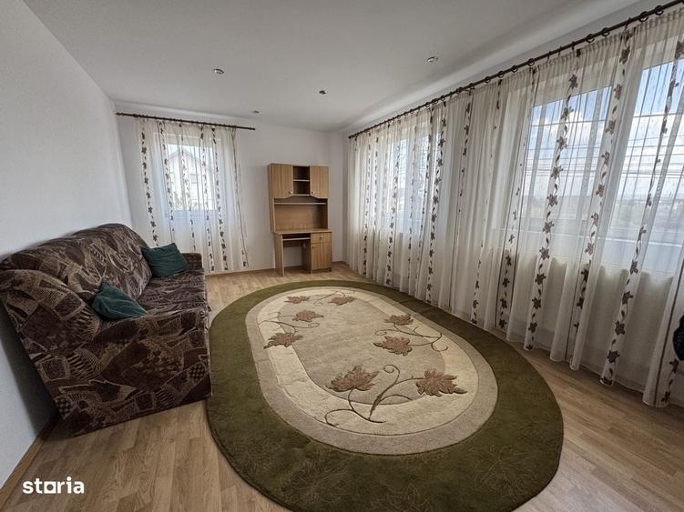 Apartament cu 3 camere în Micești