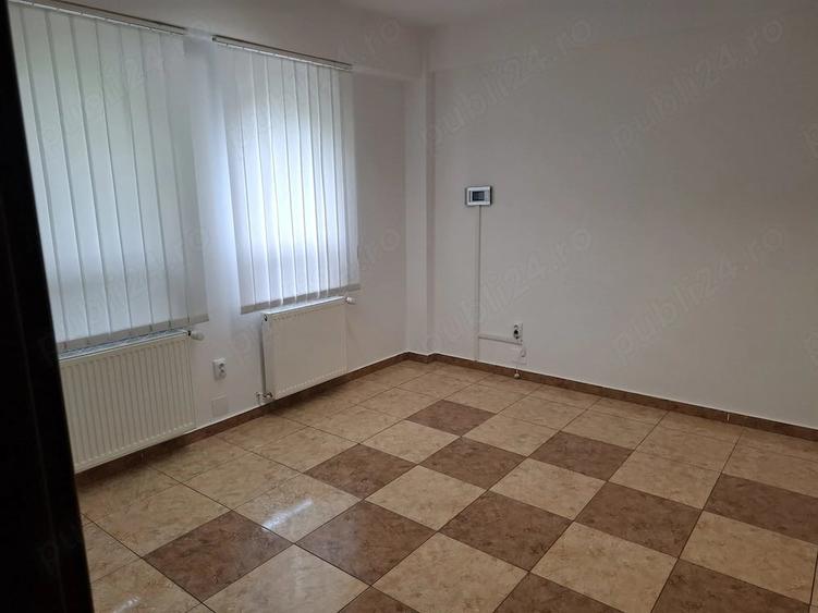 Casă cu Teren 35 Mp în Central