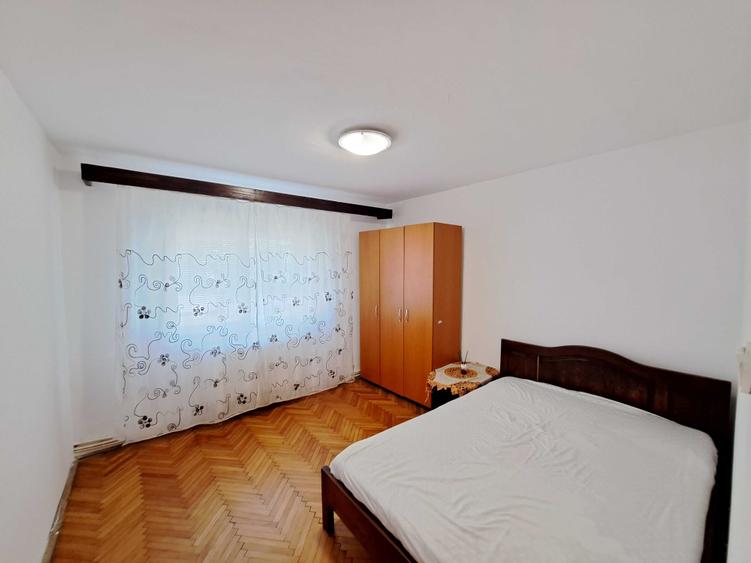 Apartament cu 2 camere decomandat în Cetate