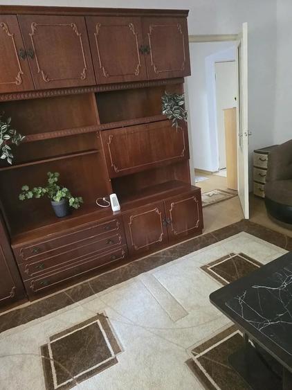 Apartament cu 3 camere decomandat în Tomis III