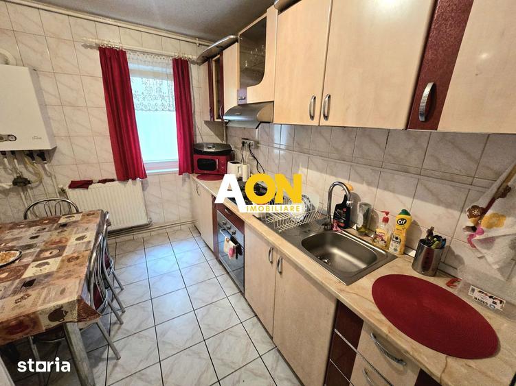 Apartament cu 3 camere decomandat în Central