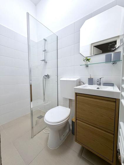 Apartament cu 2 camere decomandat, mobilat în Sinaia