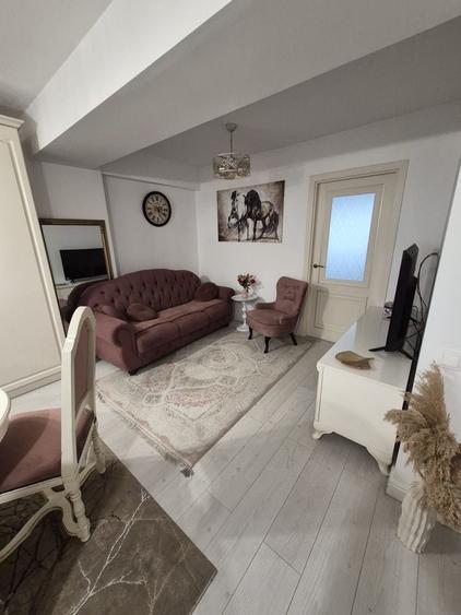 Apartament cu 3 camere decomandat în Mărăști