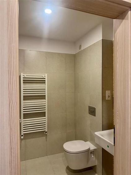 Apartament cu 3 camere decomandat, mobilat în Răcădău