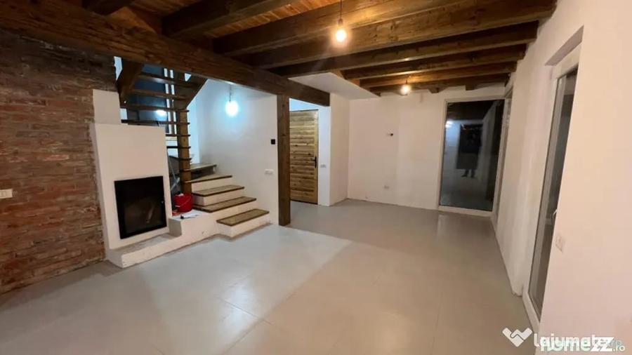 Casă cu 4 camere cu Teren 280 Mp în Central