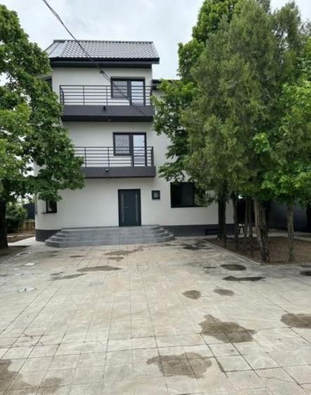 Casă individuală cu 5 camere cu Teren 1000 Mp în Drumul Taberei