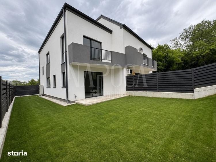 Casă cu 4 camere cu Teren 220.58999633789 Mp în Mănăștur