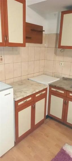 Garsonieră decomandată în Mihai Bravu