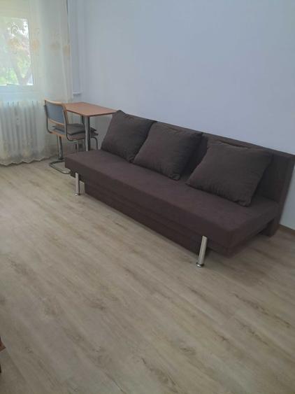 Garsonieră semidecomandată în Central