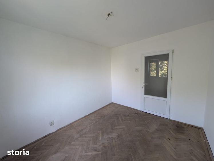 Apartament cu 3 camere decomandat în Vest