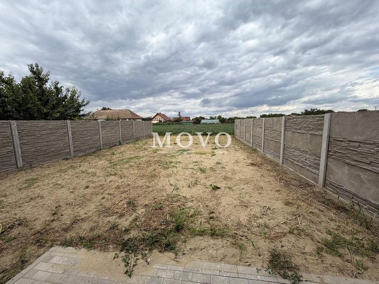 Duplex cu 3 camere cu Canalizare în Beregsău Mare