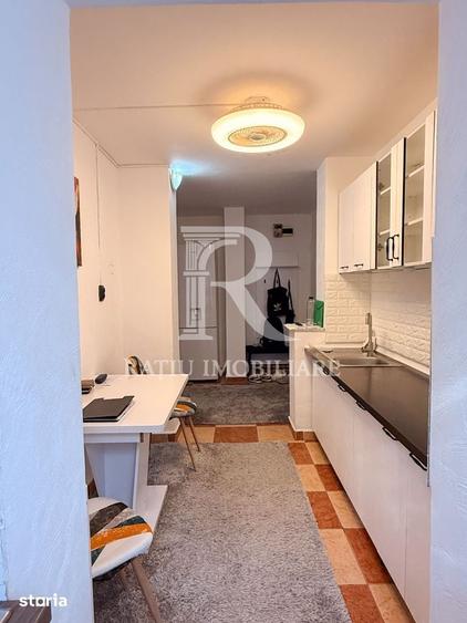 Apartament cu 3 camere în Decebal