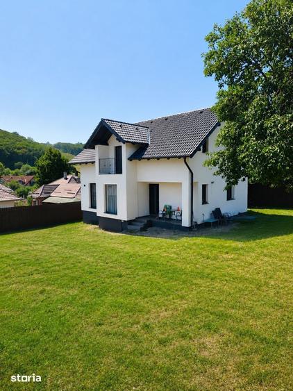 Casa singur in curte, materiale premium Corunca (4camere) - 2
