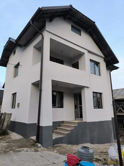 Casă cu 6 camere cu Teren 678 Mp în Dealu Mare