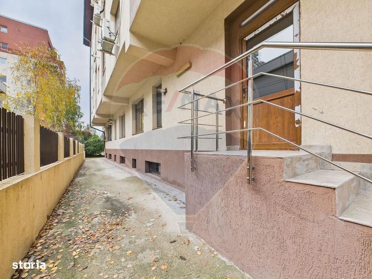 Spațiu comercial, de 340 mp, în Prelungirea Ghencea