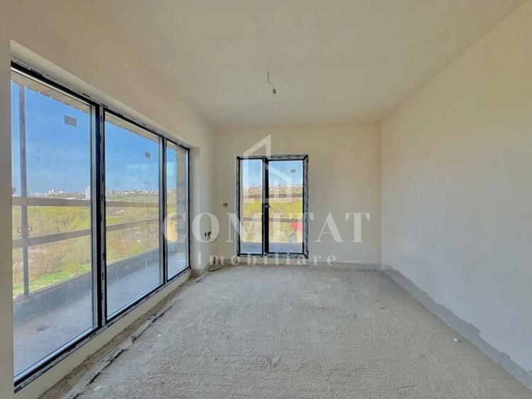 Apartament cu 4 camere semidecomandat în Mănăștur