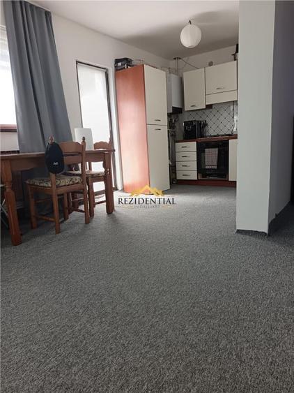 Casă cu 4 camere cu Teren 450 Mp în Central