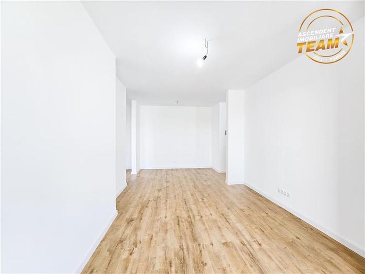 Apartament cu 2 camere decomandat în Lenin