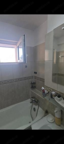 Apartament cu 2 camere semidecomandat în Gemenii