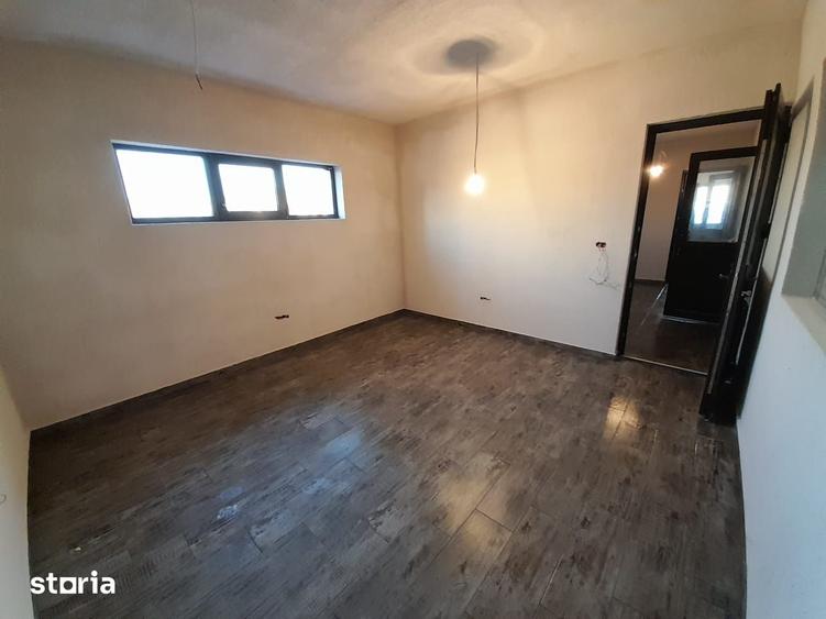 Spațiu comercial, de 600 mp, în Mehala