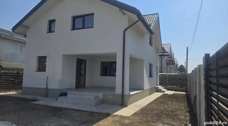 Casă cu 4 camere în Berceni