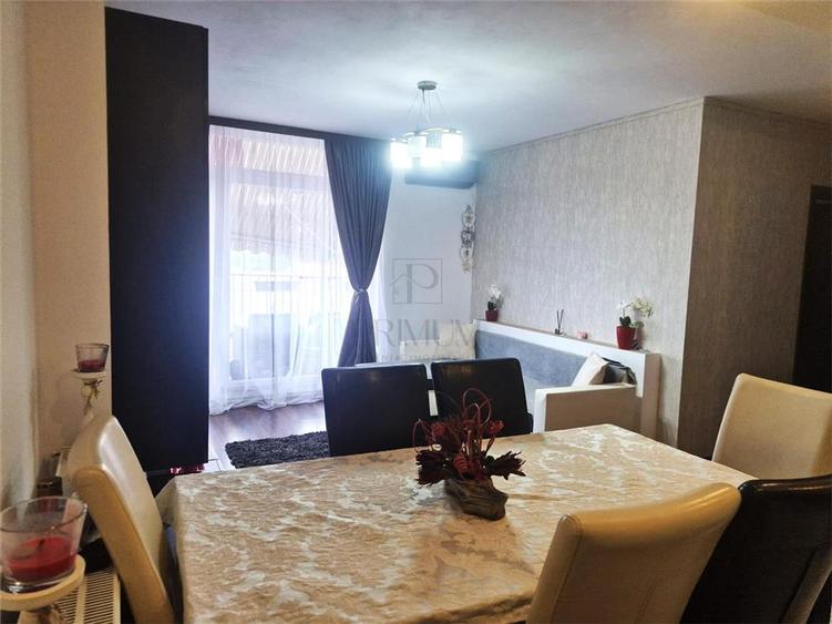 Apartament cu 3 camere decomandat în Soarelui