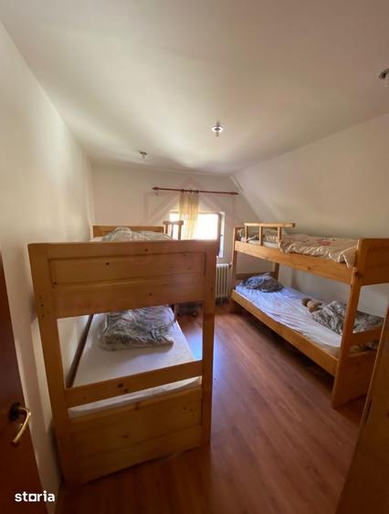 Casă cu 6 camere cu Teren 250 Mp în Turnu Ruieni