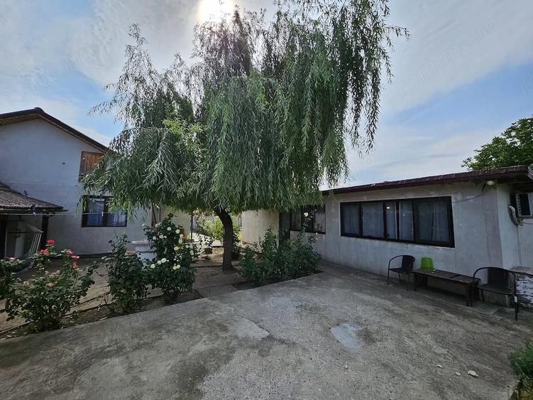 Casă cu Teren 2500 Mp în Căzănești