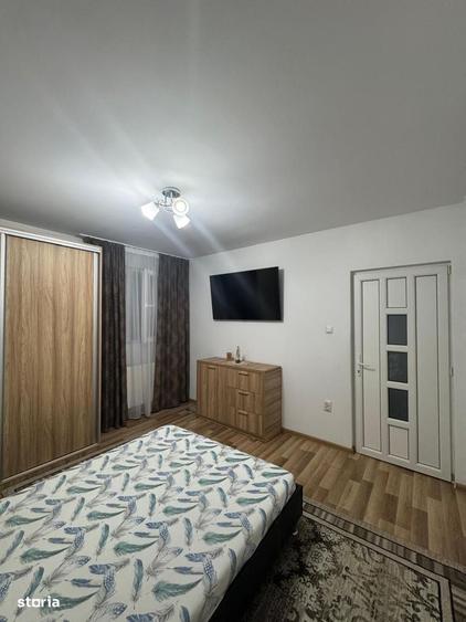 Casă cu 4 camere cu Teren 240 Mp în 9 Mai