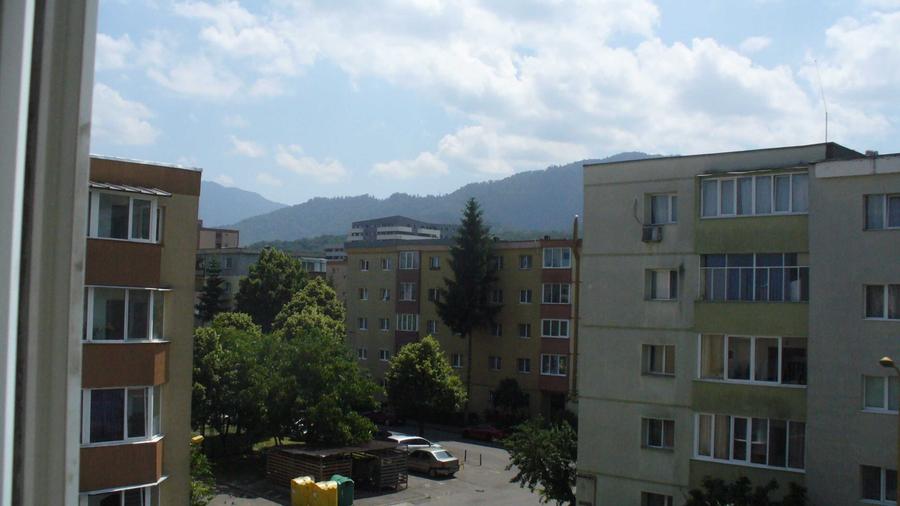 Apartament cu 2 camere decomandat în Astra