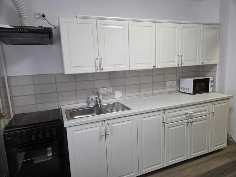 Apartament cu 3 camere decomandat în Spitalul Județean