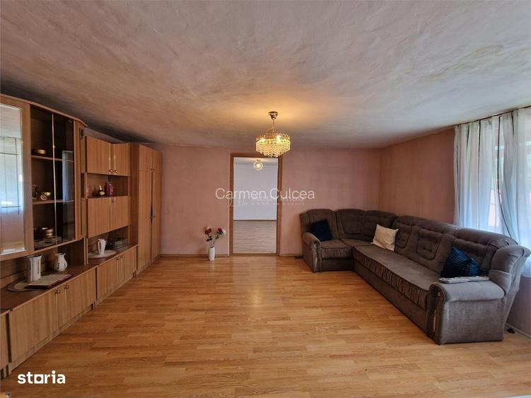 Resita Apartament Et.1 Curte Comuna