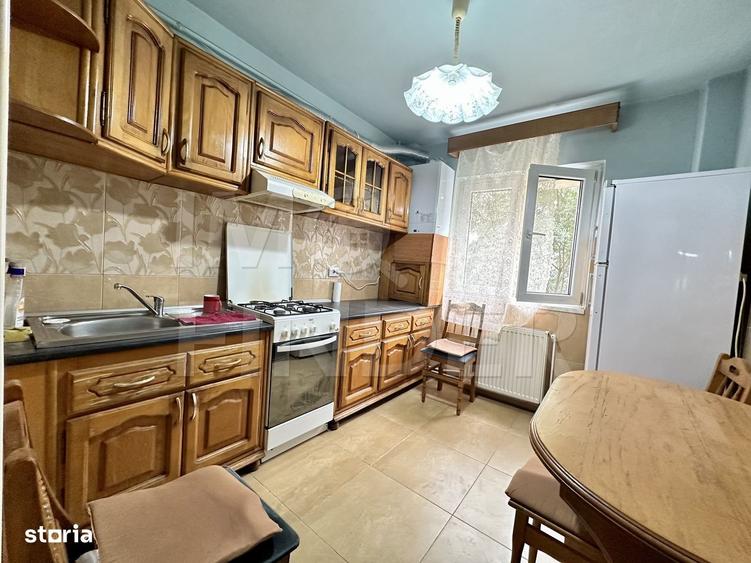 Apartament cu 3 camere decomandat, mobilat în Mărăști