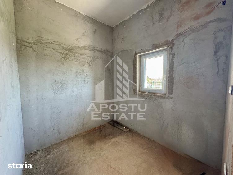 Casă cu 4 camere cu Teren 300 Mp în Ciarda Roșie