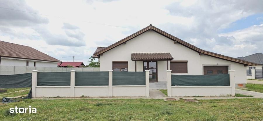 Casă cu 2 camere cu Teren 580 Mp în Sântandrei