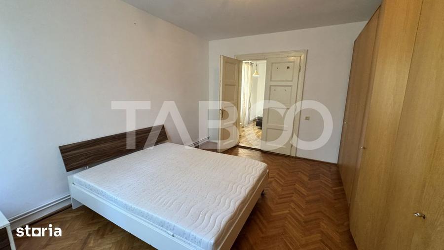 Apartament cu 3 camere nedecomandat, mobilat în Central