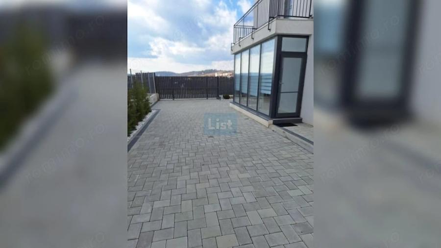 Casă cu Teren 400 Mp în Centura